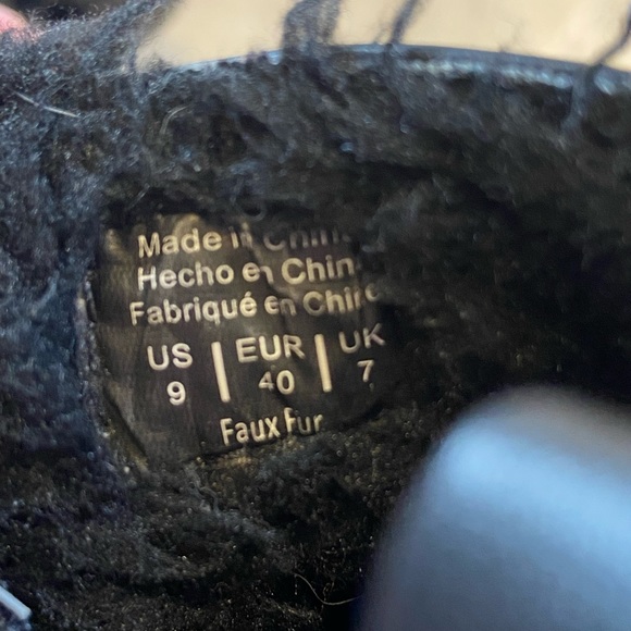 Aldo winter boots- Heeled black Chelsea boot - Picture 5 of 6